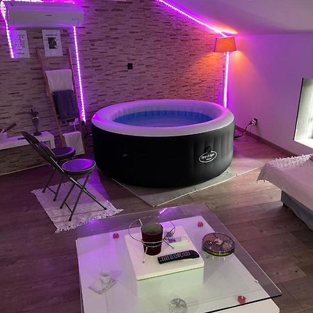 Love'Room Треб Екстер'єр фото